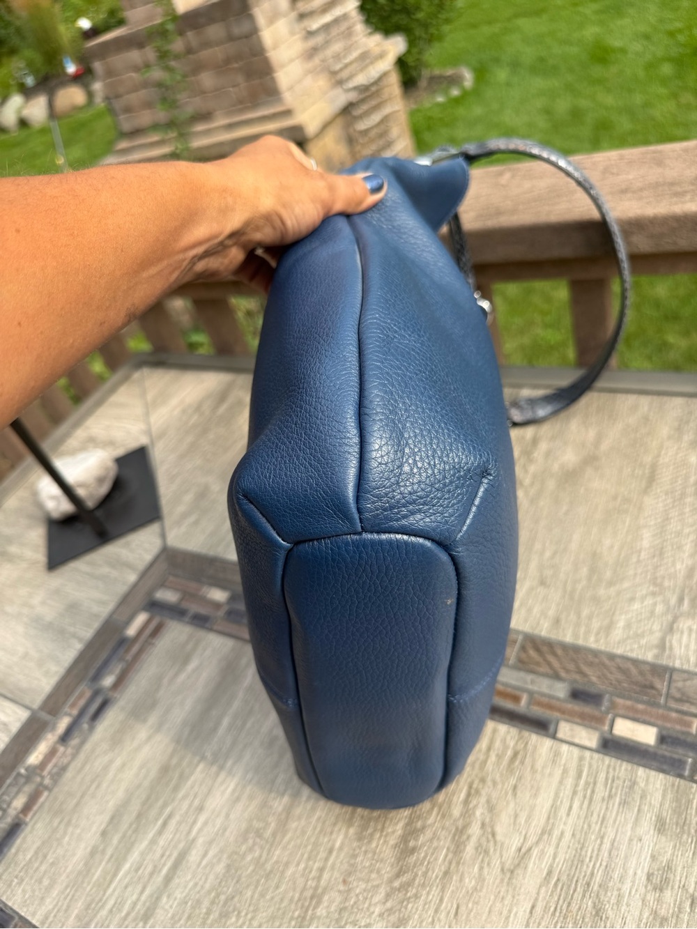 EUC G.I.L.I. (Got It Love It) pebbled leather slouchy hobo Blue bag - Picture 7 of 10